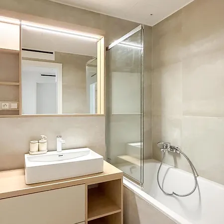 Apartment New Bright 1br Metropolis Downtown Ac Free Parking